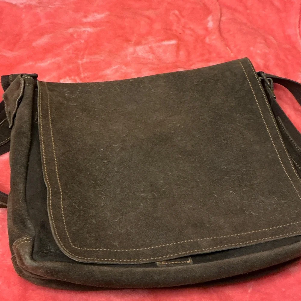 Men's Brown Messenger Bag - Picture 7 of 13
